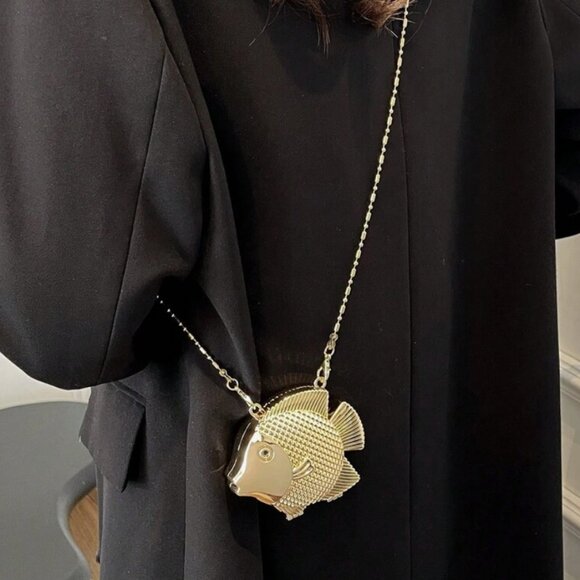 Small Gold Fish Statement Bag – Coastal Charm Meets Golden Elegance - Picture 5 of 10